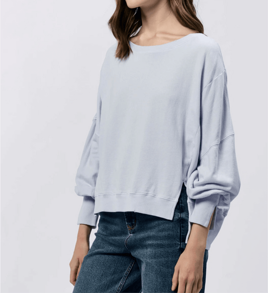 Oversized skyway Trenton crewneck pullover sweater, perfect for stylish and comfortable casual wear.