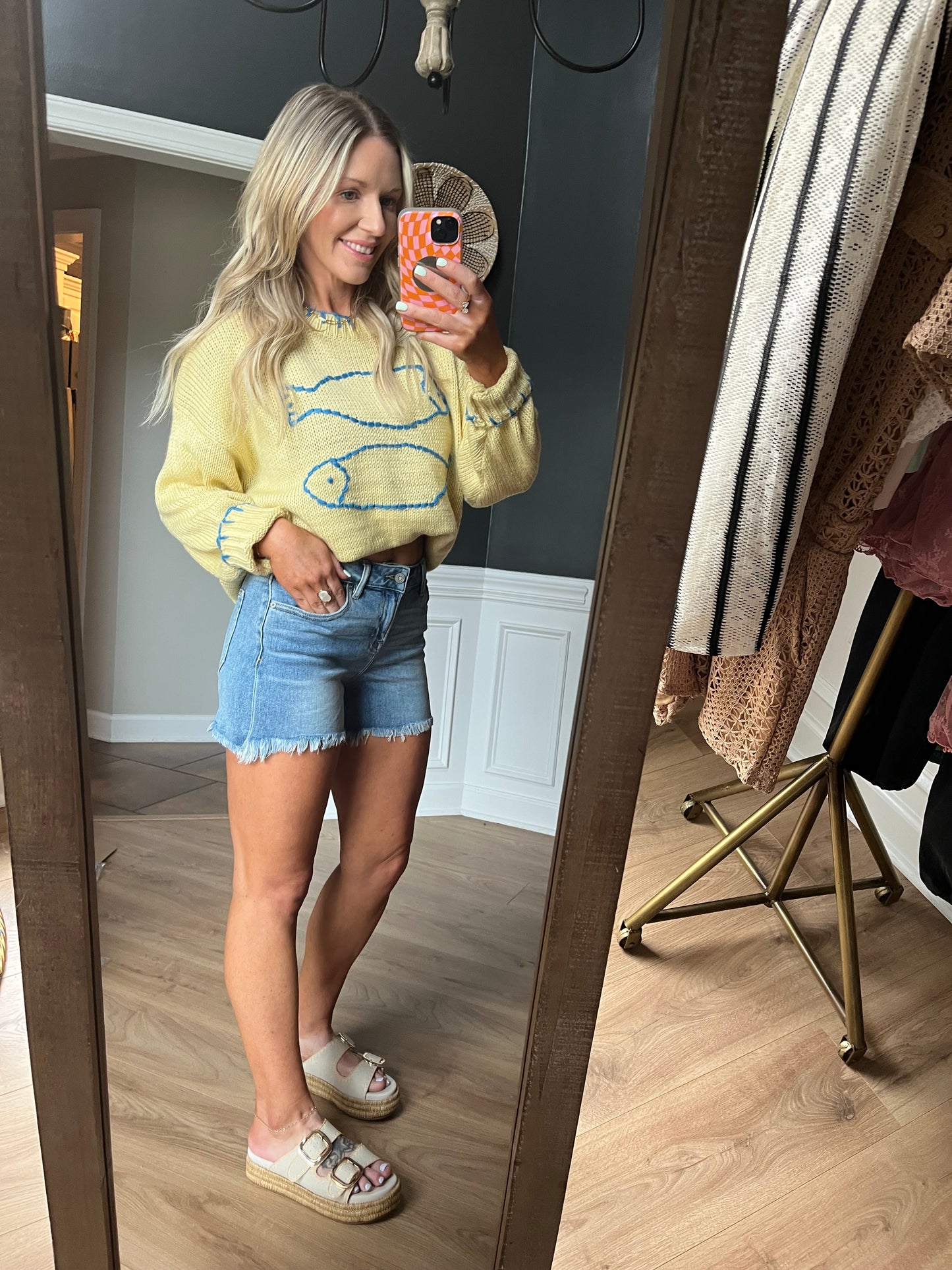 HIDDEN Bailey bf Fray Hem Denim Shorts