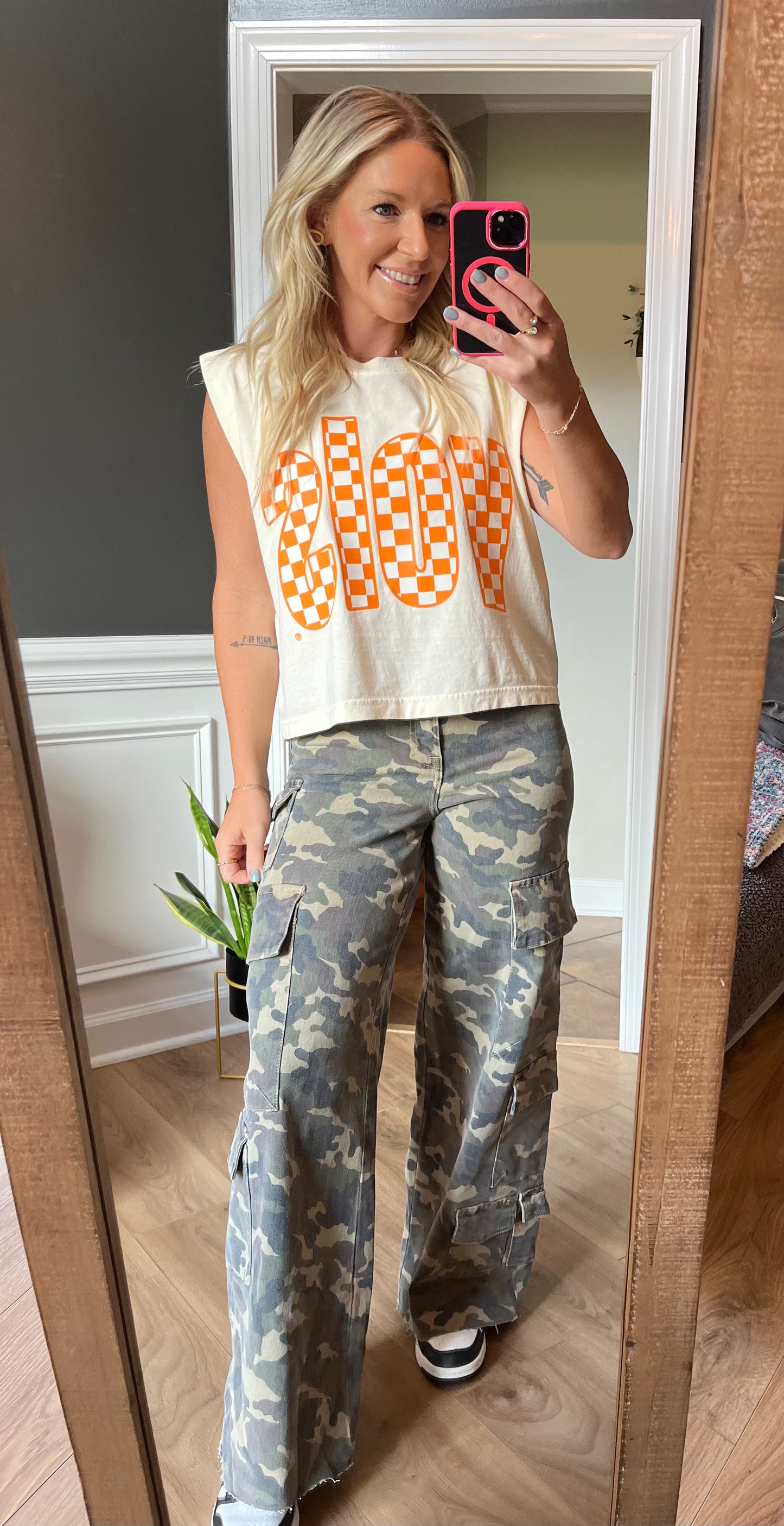 TN Vols Checkered Muscle Tank/Ivory